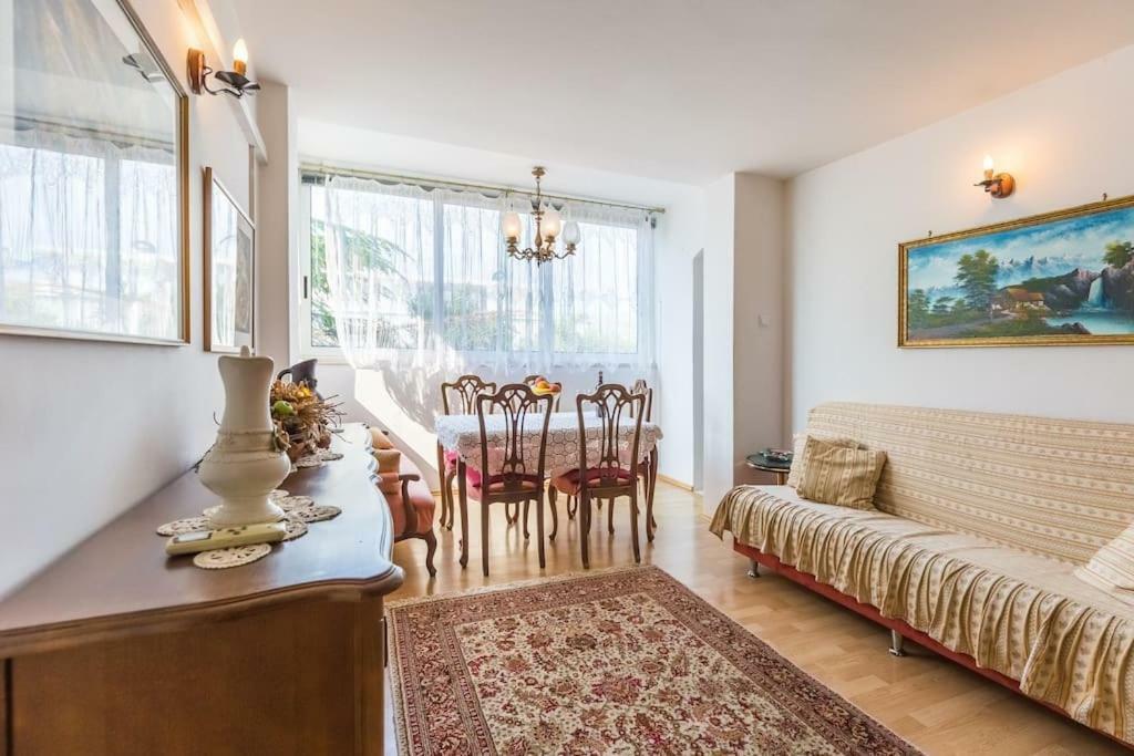 Vemar Apartment - Near The Beach, Private Parking Dubrovnik Exterior photo
